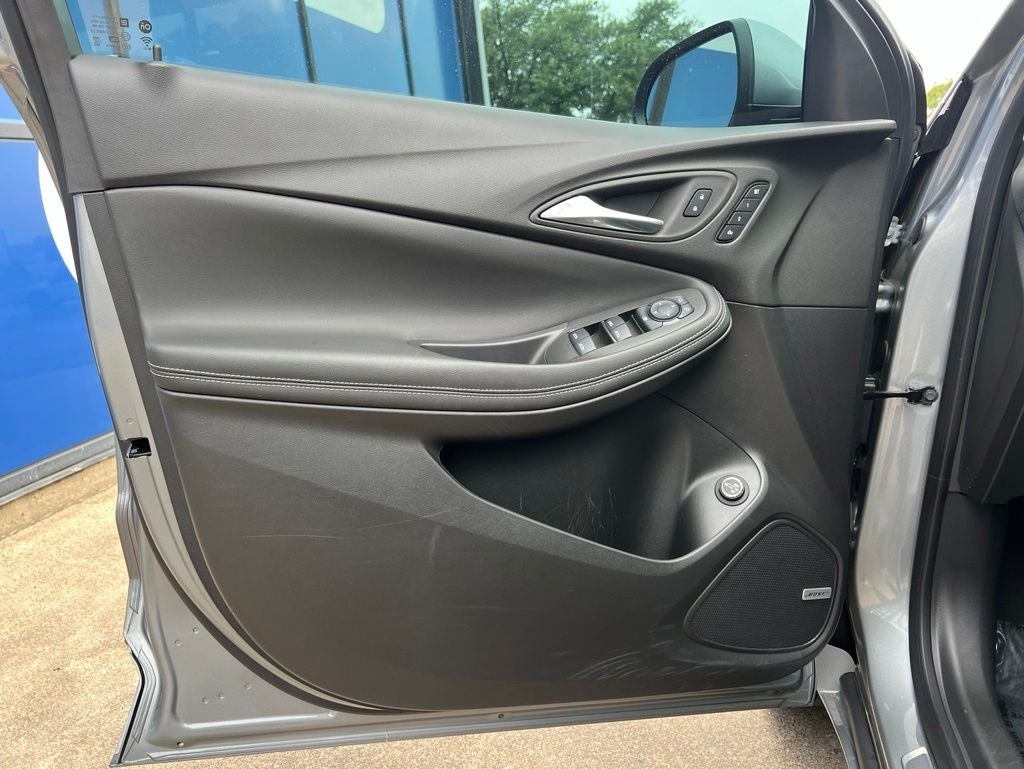 2025 Buick Encore GX Avenir