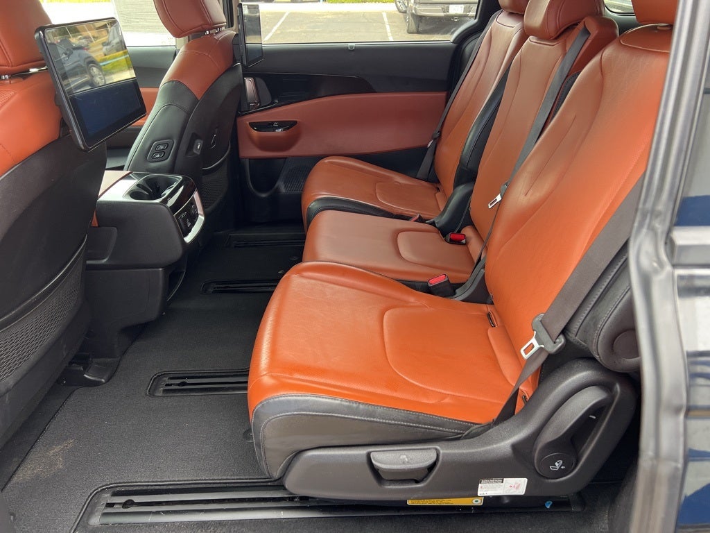 2022 Kia Carnival SX