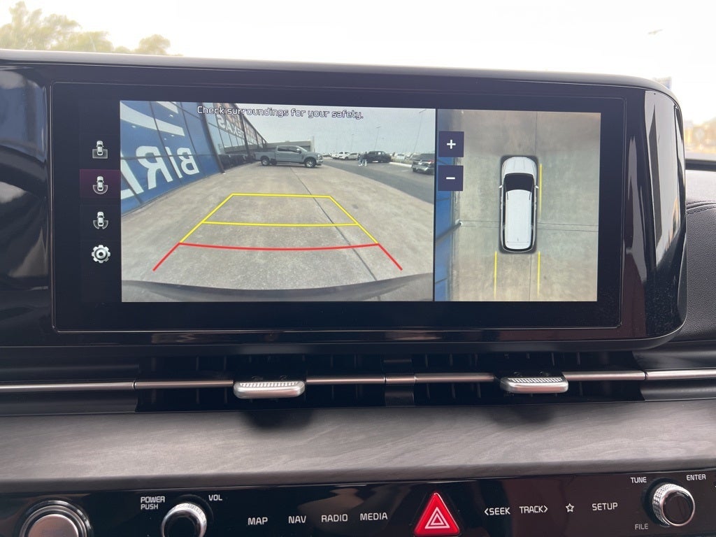 2022 Kia Carnival SX