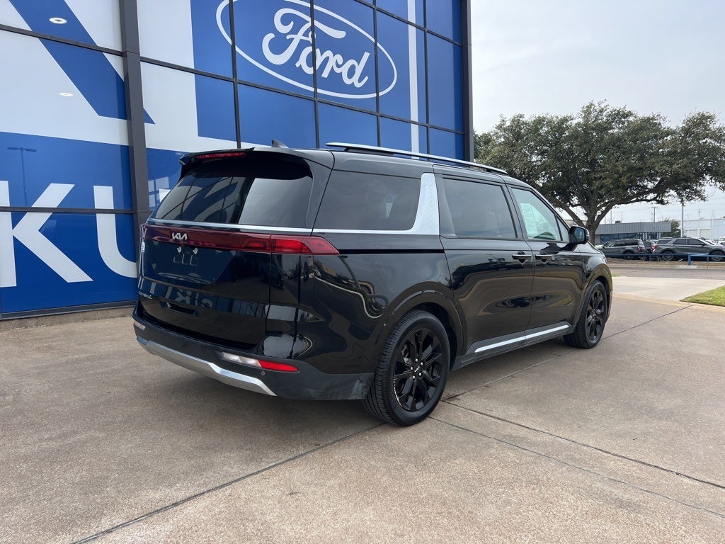 2022 Kia Carnival SX