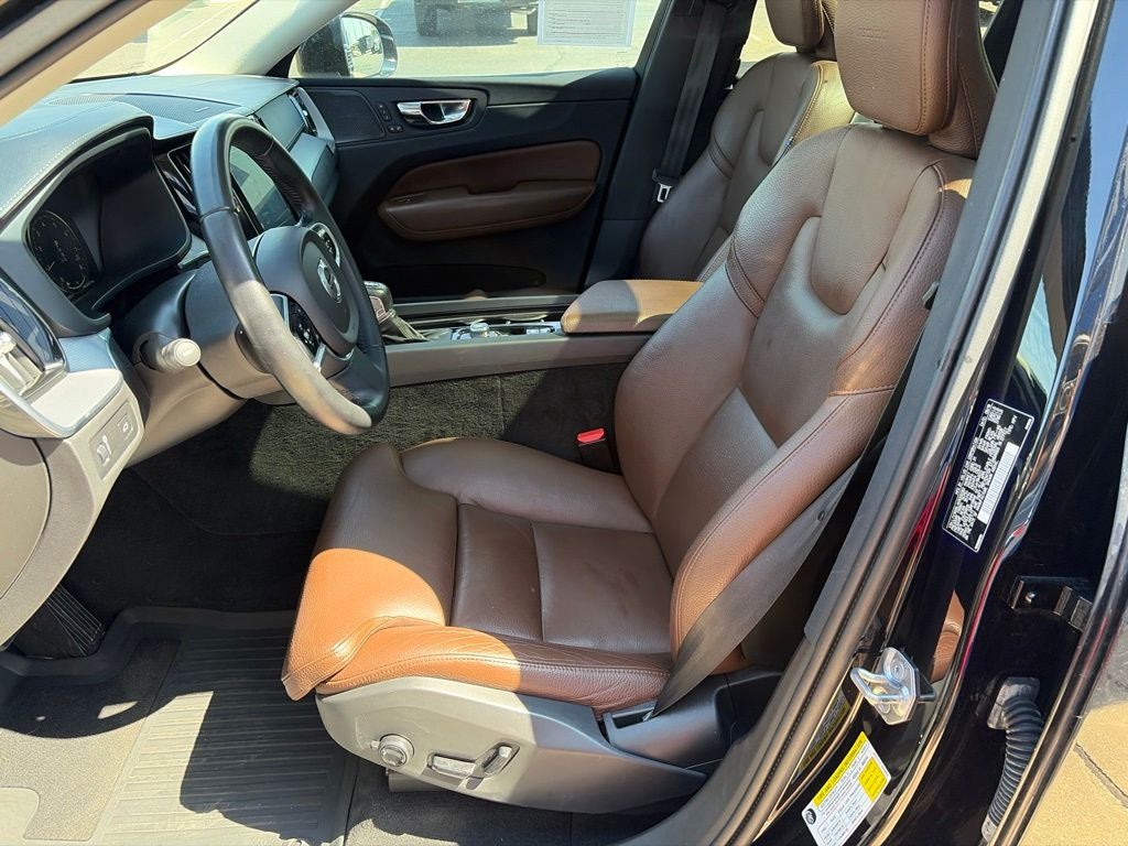 2019 Volvo XC60 T5 Inscription