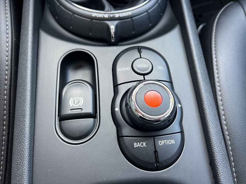 2016 MINI Cooper Clubman