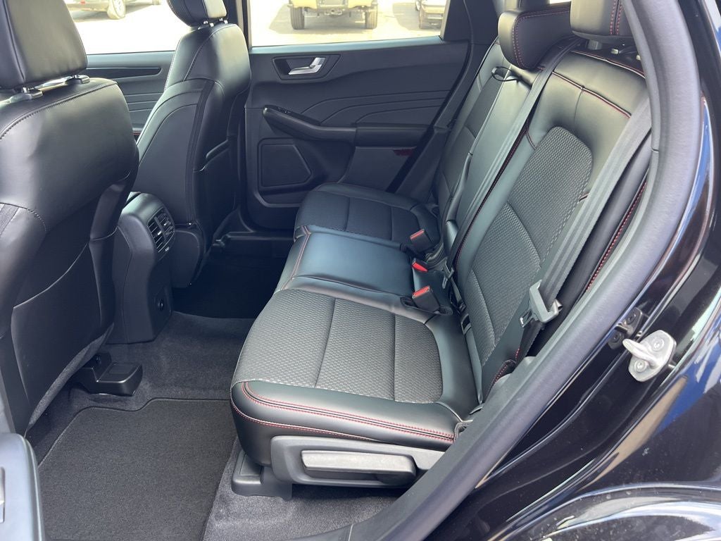 2026 Ford Escape ST-Line Cloth