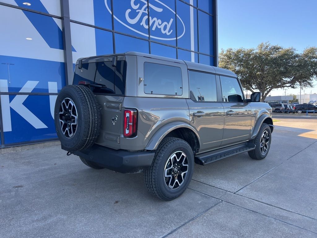 2025 Ford Bronco Outer Banks