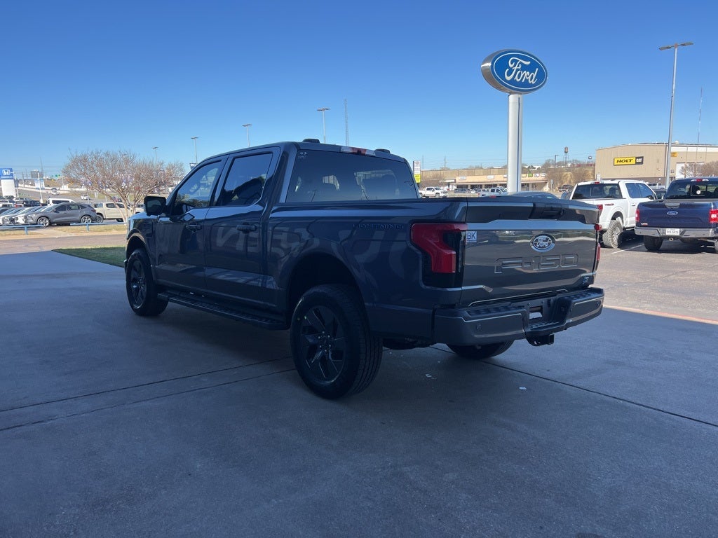 2025 Ford F-150 Lightning Flash